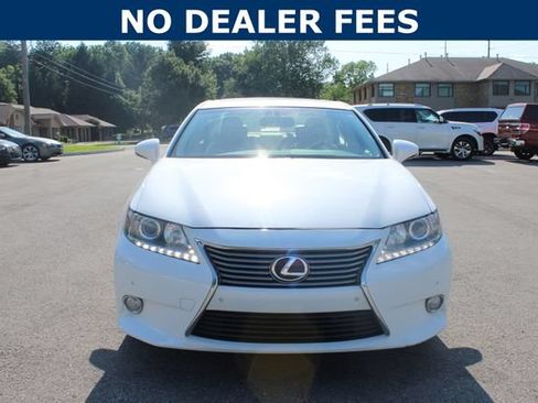 Used 2013 Lexus ES 350 w/ Luxury Pkg FWD image 3