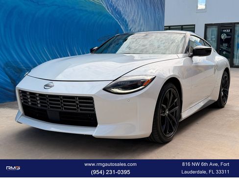 Used 2024 Nissan Z Performance w/ Floor Mat Package RWD image 1