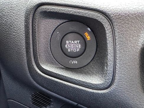 Used 2024 Jeep Wrangler Unlimited Sport AWD/4WD image 7