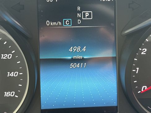 Used 2020 Mercedes-Benz C 300 4MATIC Sedan image 22