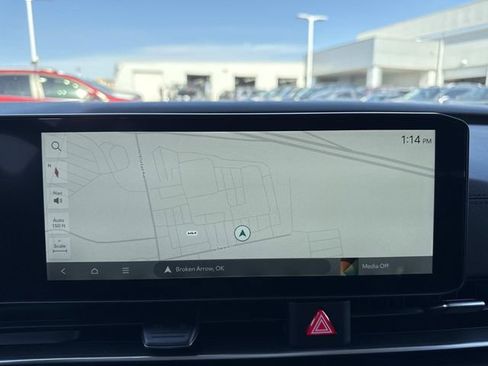 New 2026 Kia Carnival LXS image 21