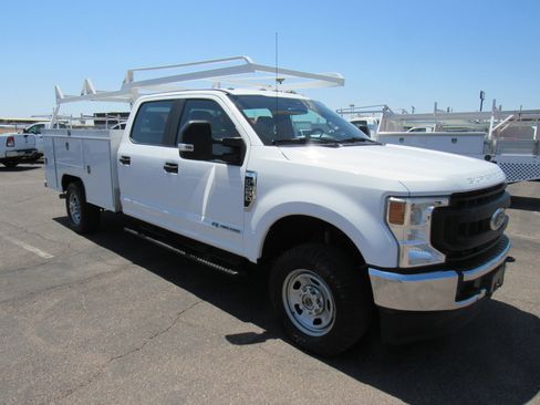 Used 2020 Ford F350 4x4 Crew Cab Super Duty image 4