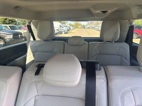 New 2026 Lincoln Navigator L Reserve AWD/4WD image 45