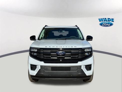 New 2025 Ford Expedition Active image 2