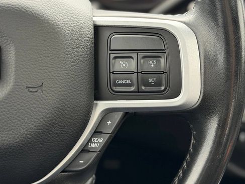 Used 2022 RAM 2500 Big Horn w/ Level C Equiment Group AWD/4WD image 9