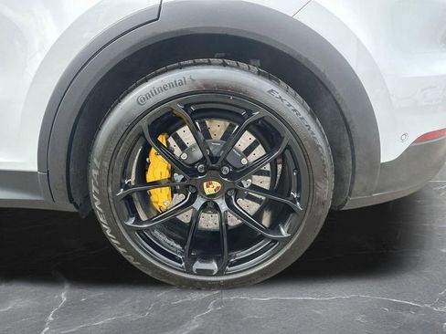 Used 2023 Porsche Cayenne Turbo GT image 36