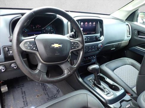 Used 2020 Chevrolet Colorado Z71 AWD/4WD image 9