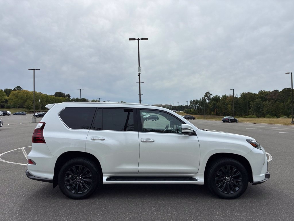 Certified 2022 Lexus GX 460 Luxury w/ Sport Design Package AWD/4WD image 5