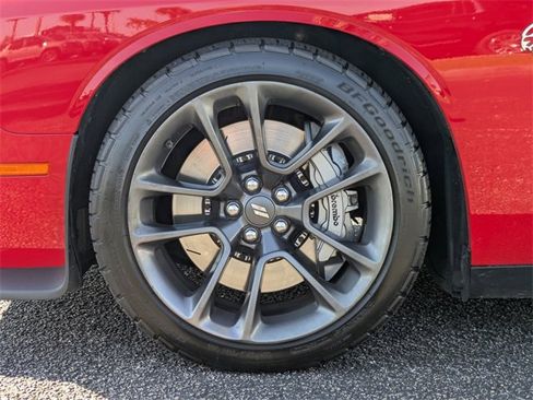 Used 2019 Dodge Challenger SRT Hellcat w/ Plus Package image 14