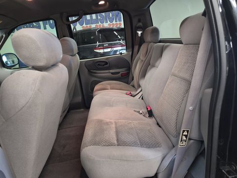 Used 2003 Ford F150 XLT RWD image 15