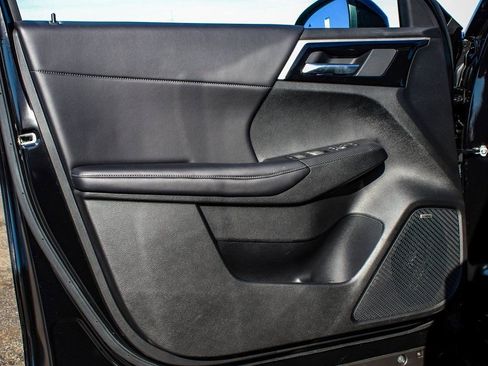 New 2026 Mitsubishi Outlander SE image 8