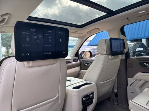 Used 2021 GMC Yukon XL Denali w/ Denali Ultimate Package image 14