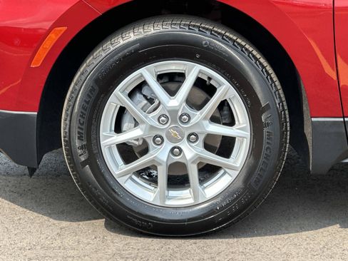 Certified 2024 Chevrolet Equinox LT w/ LPO, Floor Liner Package FWD image 8