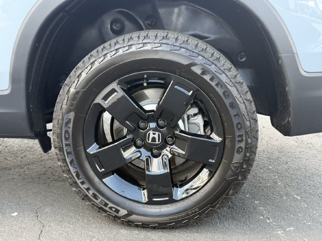 Used 2025 Honda Ridgeline Black Edition image 35