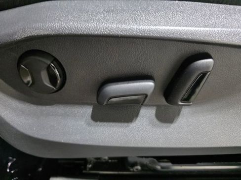 Certified 2023 Volkswagen Tiguan SE AWD/4WD image 14