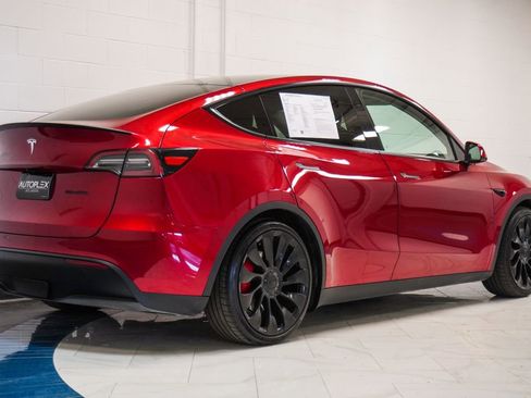 Used 2024 Tesla Model Y Performance AWD/4WD image 27