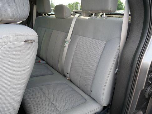 Used 2014 Ford F150 XLT w/ XLT Chrome Package RWD image 16