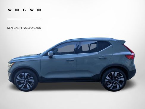 Used 2023 Volvo XC40 B5 Ultimate w/ Protection Package Premier AWD/4WD image 6