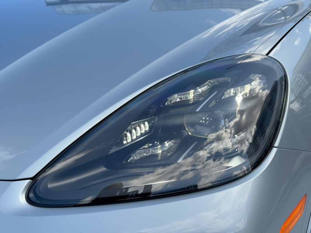Certified 2021 Porsche Cayenne GTS AWD/4WD image 12