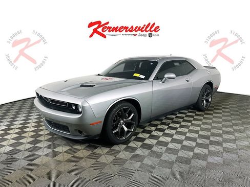 Used 2018 Dodge Challenger SXT Plus image 3