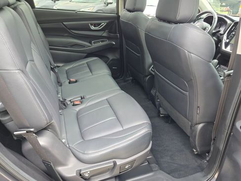 Used 2023 Subaru Ascent Limited w/ Technology Package AWD/4WD image 8