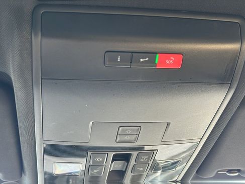 Used 2023 Volkswagen Atlas Cross Sport SEL R-Line image 20