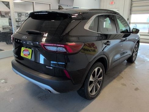 Certified 2023 Ford Escape Platinum AWD/4WD image 5