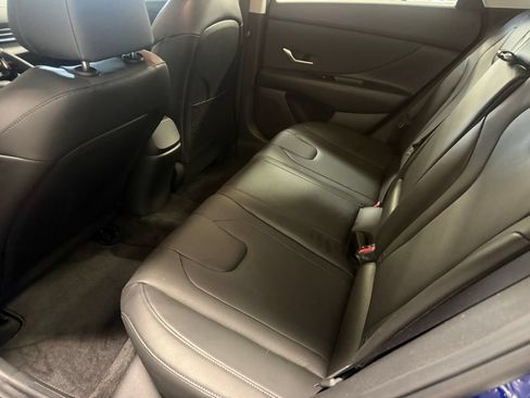 Used 2023 Hyundai Elantra Limited w/ Cargo Package FWD image 26