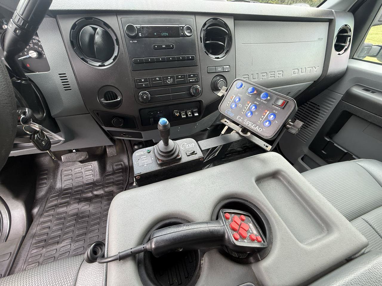 Used 2016 Ford F550 4x4 Regular Cab Super Duty image 26