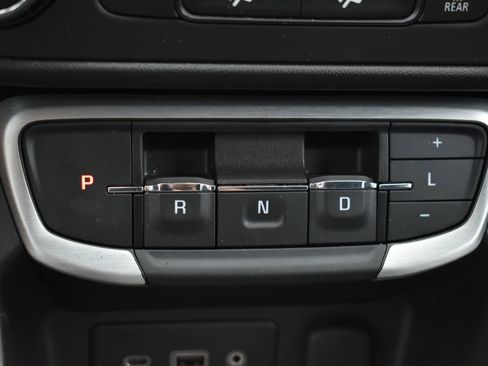 Used 2024 GMC Terrain SLE w/ LPO, Floor Liner Package AWD/4WD image 28