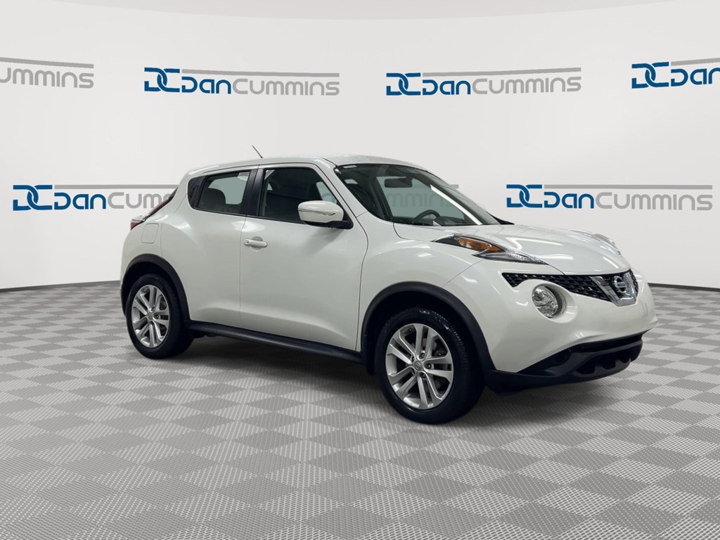 Used 2015 Nissan Juke S AWD/4WD image 2