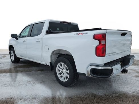 Used 2019 Chevrolet Silverado 1500 LT w/ Remote Start Package image 3
