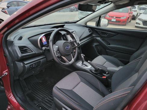 Used 2019 Subaru Crosstrek 2.0i Premium w/ Eyesight System image 17