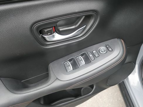 Used 2024 Honda HR-V Sport image 14