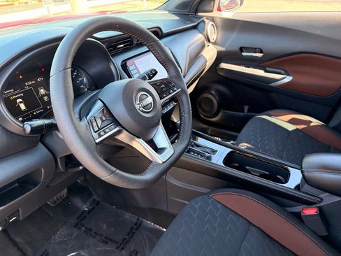 Certified 2024 Nissan Kicks SR FWD image 17