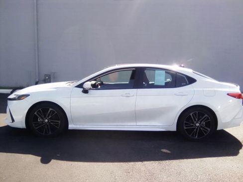 Used 2025 Toyota Camry XSE image 8