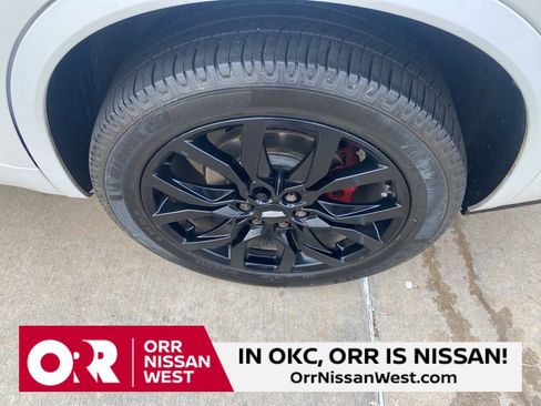 Used 2023 Cadillac XT6 Sport image 9