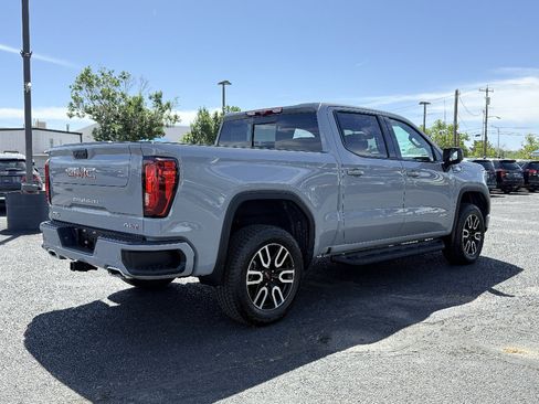 Used 2025 GMC Sierra 1500 AT4 w/ AT4 Premium Package AWD/4WD image 5