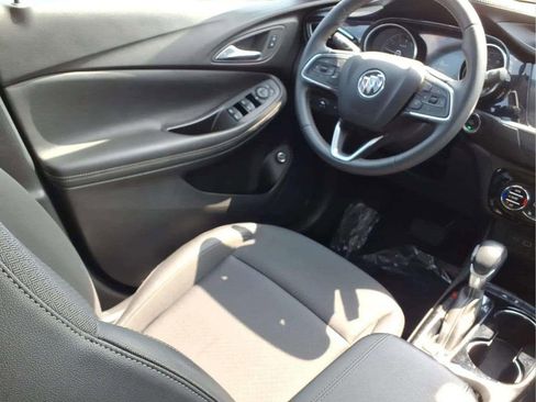 Used 2023 Buick Encore GX Select w/ Sport Touring Package image 9