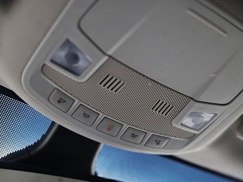 Used 2024 Ford Edge Titanium image 40