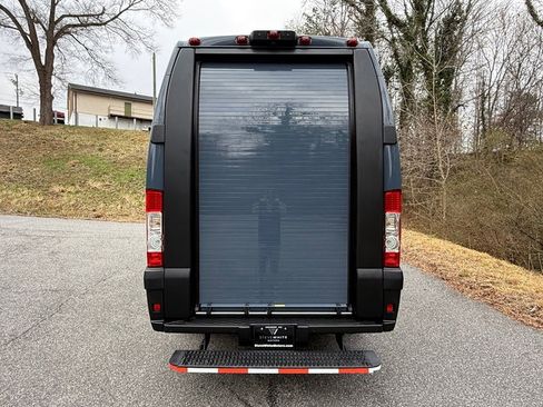 Used 2024 RAM ProMaster 3500 image 9