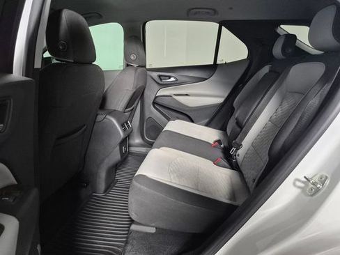 Used 2020 Chevrolet Equinox LS w/ LS Convenience Package FWD image 31