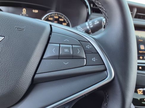 Used 2025 Cadillac XT5 Luxury FWD image 15
