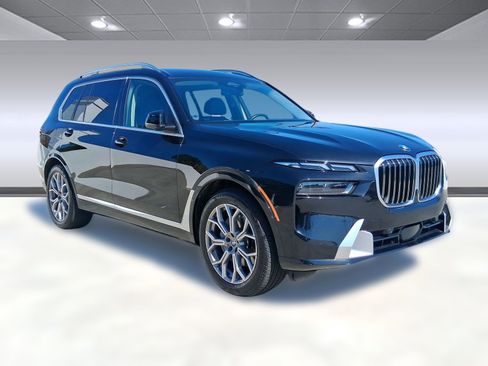 Certified 2024 BMW X7 xDrive40i w/ Premium Package image 7