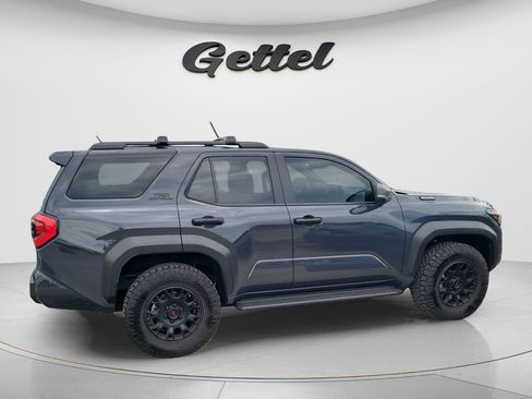 Used 2025 Toyota 4Runner TRD Off-Road Premium AWD/4WD image 2