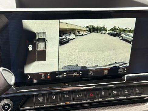 Used 2025 Chevrolet Silverado 2500 ZR2 w/ ZR2 Bison Edition AWD/4WD image 31