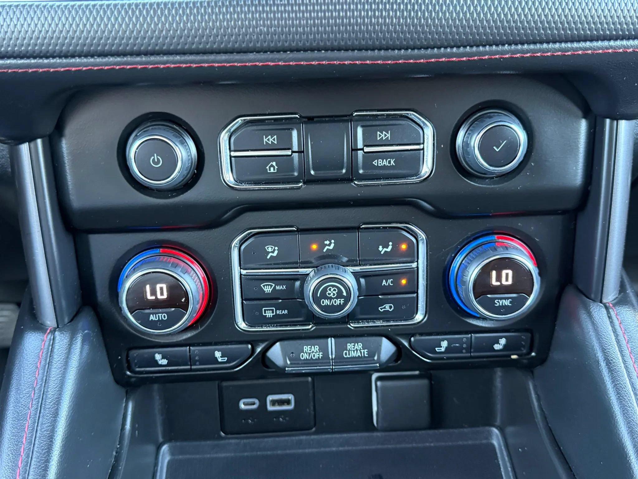 Used 2021 Chevrolet Tahoe RST w/ Rear Media and Nav Package AWD/4WD image 15