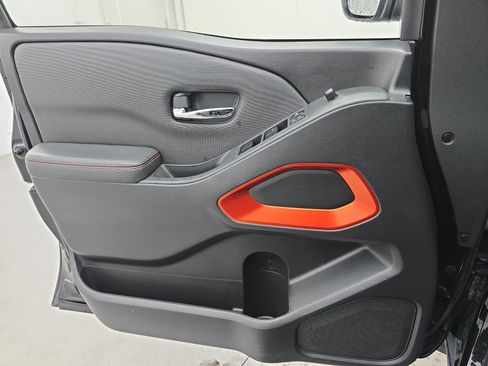 Used 2022 Nissan Frontier Pro-X image 25