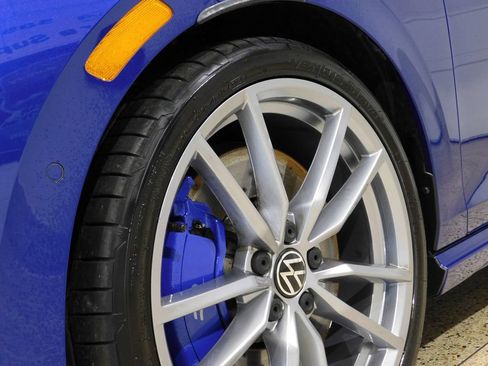 Used 2024 Volkswagen Golf R AWD/4WD image 21