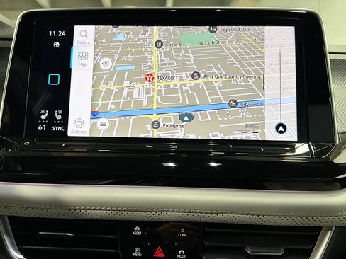 Used 2025 Volkswagen Atlas Cross Sport SEL Premium R-Line image 32